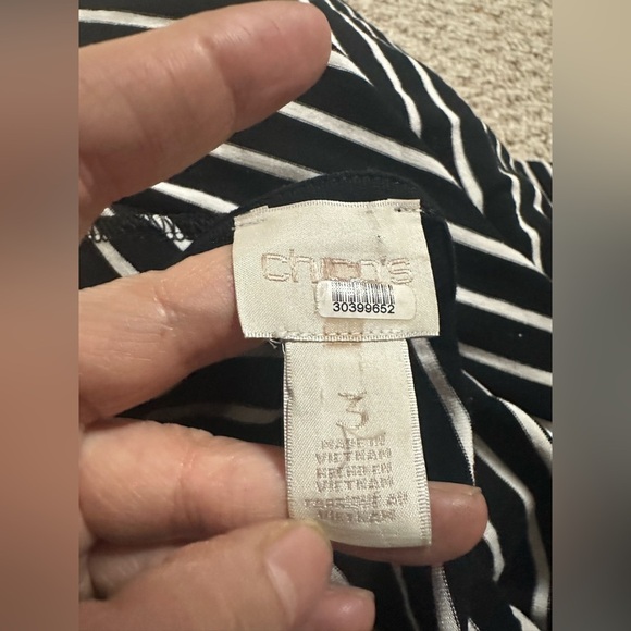 Chico’s Black & White Stripe 3/4 Sleeve V-Neck MIDI Dress Size 3 - Picture 8 of 11